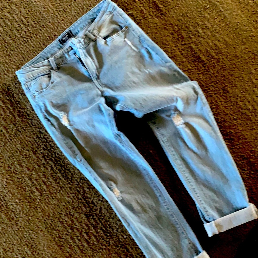 Hart distressed jeans